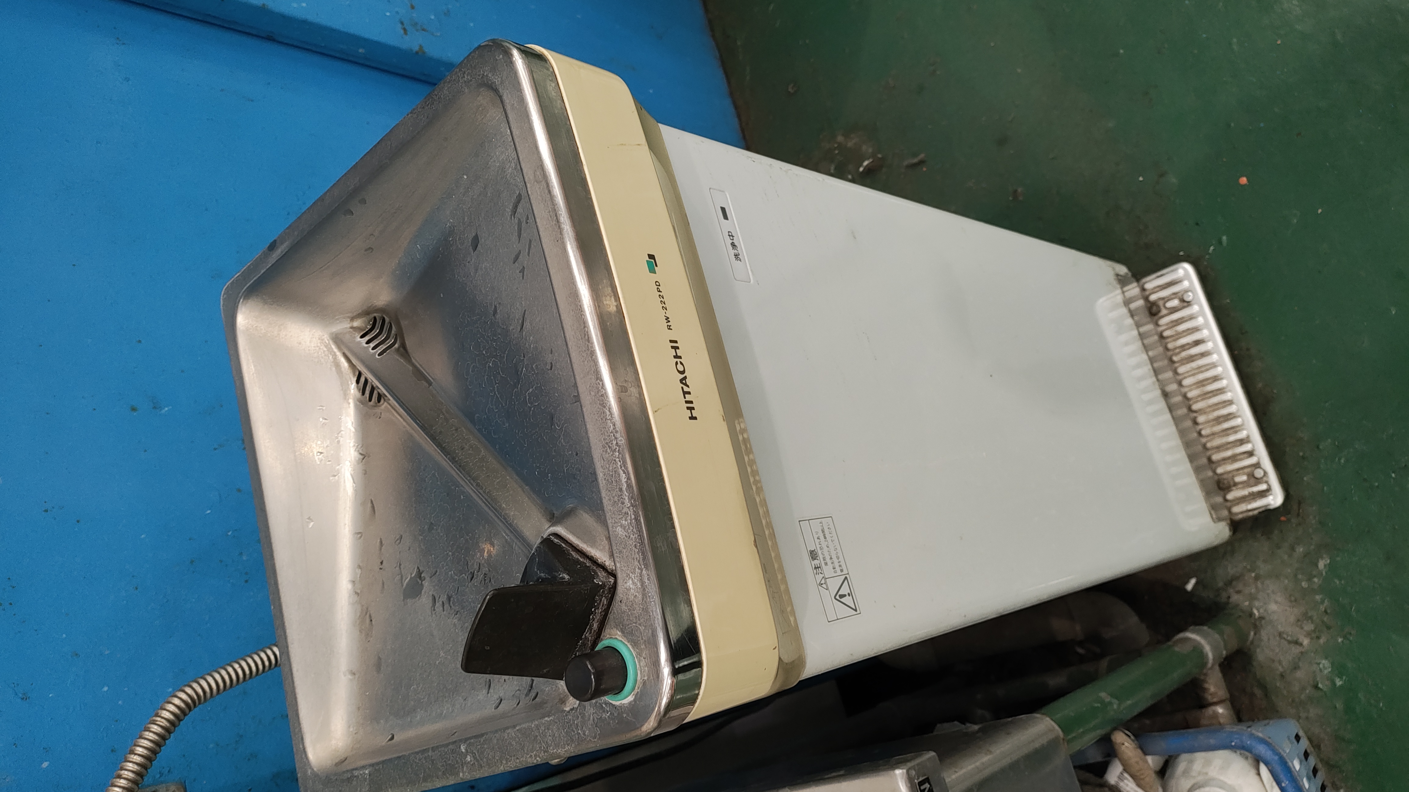 工場内冷水器増設（東金工場）